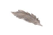 Pero z andělských křídel - větší, polyresin, barva šedá.