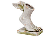 Noha, dekorace z MgO keramiky s otvorem na květináč